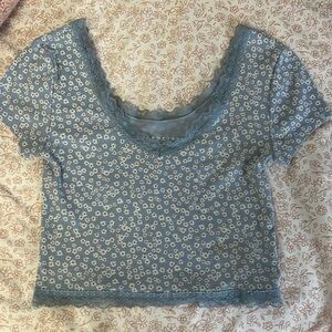 Blue daisy Aeropostale crop top